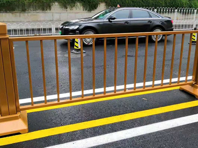 黄金护栏